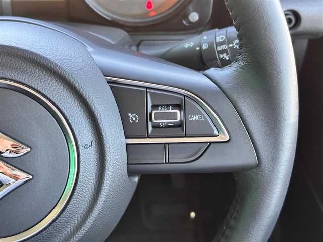 スズキ ジムニー XC 宮城県 2023(令5)年 0.4万km ミディアムグレー ワンオーナー/4WD/社外9インチSDナビ/【CD・DVD・SD・BT・HDMI・フルセグTV】/バックカメラ/純正16インチAW（マッドタイヤ・ホワイトレター）/クルーズコントロール/純正OPグリル/社外HKSマフラー/前席シートヒーター/アイドリングストップ/横滑り防止装置/レーンキープアラート/背面タイヤ/ステアリングスイッチ/電動格納ミラー/オートライト/LEDヘッドライト/LEDフォグ/スマートキーX２/ETC