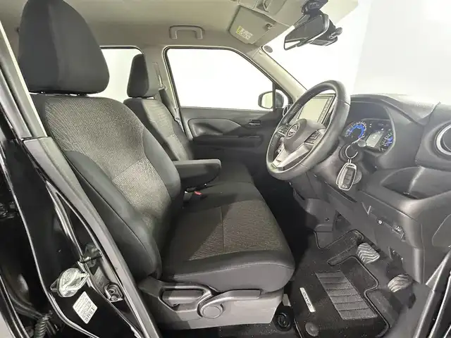 日産 デイズ HWS X アーバンクロム プロパイロットED 佐賀県 2025(令7)年 0.4万km ブラック 純正ナビ/AM/FM/Bluetooth/HDMI//ドライブレコーダー/フルセグTV/プロパイロット/アラウンドビューモニター/ドライブレコーダー/エマージェンシーブレーキ/ＬＥＤヘッドライト/アイドリングストップ/スマートキー/サイドカーテンエアバッグ/オートライト/オートマチックハイビーム/14インチ純正AW/車線逸脱警報/クリアランスソナー