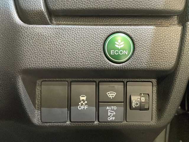 ホンダ フィット 13G FパックコンフォートED 新潟県 2016(平28)年 11.4万km プレミアムディープモカパール バックビューモニター/社外ナビゲーションシステム/・CD/DVD/TV/BT/ETC/シートヒーター/ABS/TCS/VDC/ブレーキアシスト