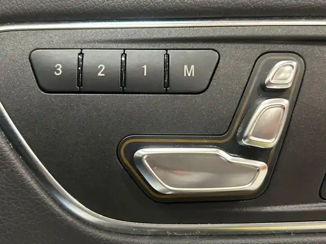 メルセデス・ベンツ ＣＬＡ２２０ Sブレイク 4MATIC 道央・札幌 2018(平30)年 5.5万km ポーラホワイト レーダーセーフティパッケージ/　・ACC/　・PRE-SAFE/　・ブラインドスポットアシスト/　・レーンキープアシスト/プレミアムパッケージ/　・パノラミックスライディングルーフ/　・harman/kardonサラウンド/　・メモリー付フルパワーシート/　・アンビエントライト/純正HDDナビ/フルセグTV/CD/DVD/SD/Bluetooth/AppleCarPlay/AndroidAuto/バックカメラ/パークトロニック/LEDヘッドライト/パワーテールゲート