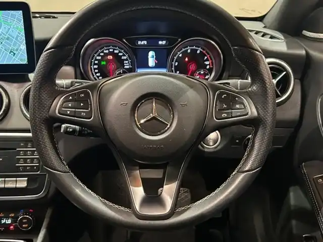 メルセデス・ベンツ ＣＬＡ２２０ Sブレイク 4MATIC 道央・札幌 2018(平30)年 5.5万km ポーラホワイト レーダーセーフティパッケージ/　・ACC/　・PRE-SAFE/　・ブラインドスポットアシスト/　・レーンキープアシスト/プレミアムパッケージ/　・パノラミックスライディングルーフ/　・harman/kardonサラウンド/　・メモリー付フルパワーシート/　・アンビエントライト/純正HDDナビ/フルセグTV/CD/DVD/SD/Bluetooth/AppleCarPlay/AndroidAuto/バックカメラ/パークトロニック/LEDヘッドライト/パワーテールゲート