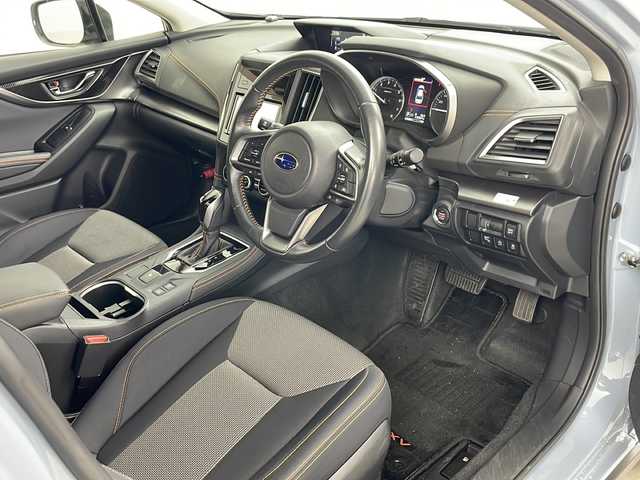スバル インプレッサ ＸＶ 2．0i－L アイサイト 道央・札幌 2019(平31)年 4.3万km クールグレーカーキ ・4WD/・社外ナビ/　CD/DVD/BT/・フルセグTV/・バックカメラ/・サイドカメラ/・衝突軽減ブレーキ/・レーダクルーズコントロール/・レーンキープアシスト/・ブラインドスポットモニター/・オートライト/・LEDヘッドライト/・パドルシフト/・ミラーヒーラー/・ETC/・純正フロアマット/・17インチ純正アルミホイール