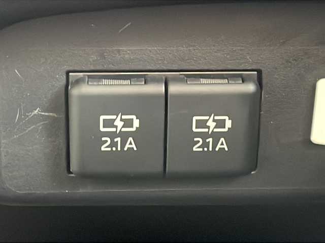 トヨタ シエンタ G 長野県 2019(令1)年 6.3万km ホワイトパールクリスタルシャイン トヨタセーフティセンス/純正メモリナビフルセグTV/バックカメラ/両側パワースライドドア/プッシュスタート/クルーズコントロール/レーンキープアシスト/純正フロアマット/保証書