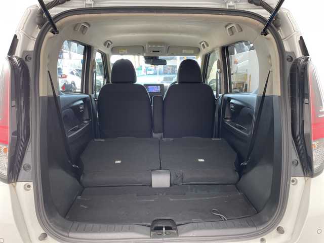 日産 デイズ ハイウェイスターG ターボ 兵庫県 2020(令2)年 6.4万km ホワイトパール ・エマージェンシーブレーキ/・車線逸脱警報/・オートハイビーム/・標識認識機能/・前後コーナーセンサー/・ふらつき警報/・純正ナビ＆フルセグ＆BT＆CD＆AUX/・全方位カメラ/・スマートキー/・プッシュスタート/・LEDヘッドライト/・フォグ/・オートライト/・フロアマット/・ステアリングスイッチ/・電動格納ミラー/・アイドリングストップ/・横滑り防止装置