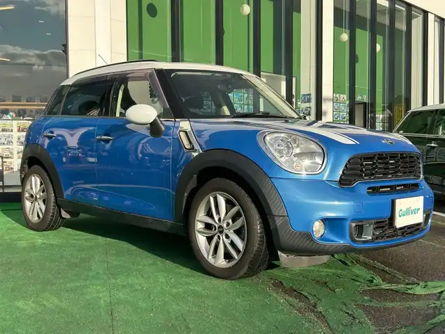 ＭＩＮＩ ミニ クロスオーバー クーパー S 長崎県 2014(平26)年 2.6万km トゥルーブルーM /社外ナビ/（ＡＭ/ＦＭ/CD/DVD/Bluetooth/フルセグTV）//オートライト//スマートキー×２/プッシュスタート//LEDヘッドライト//オートライト//純正フロアマット//盗難防止装置//純正１７インチアルミホイール//社外フロアマット//バックカメラ(モニターにうつらず)