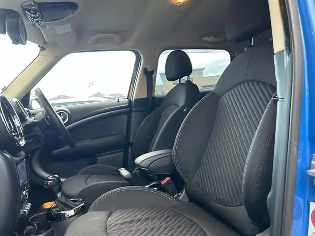 ＭＩＮＩ ミニ クロスオーバー クーパー S 長崎県 2014(平26)年 2.6万km トゥルーブルーM /社外ナビ/（ＡＭ/ＦＭ/CD/DVD/Bluetooth/フルセグTV）//オートライト//スマートキー×２/プッシュスタート//LEDヘッドライト//オートライト//純正フロアマット//盗難防止装置//純正１７インチアルミホイール//社外フロアマット//バックカメラ(モニターにうつらず)