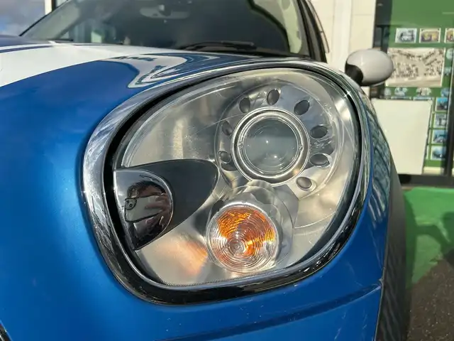 ＭＩＮＩ ミニ クロスオーバー クーパー S 長崎県 2014(平26)年 2.6万km トゥルーブルーM /社外ナビ/（ＡＭ/ＦＭ/CD/DVD/Bluetooth/フルセグTV）//オートライト//スマートキー×２/プッシュスタート//LEDヘッドライト//オートライト//純正フロアマット//盗難防止装置//純正１７インチアルミホイール//社外フロアマット//バックカメラ(モニターにうつらず)