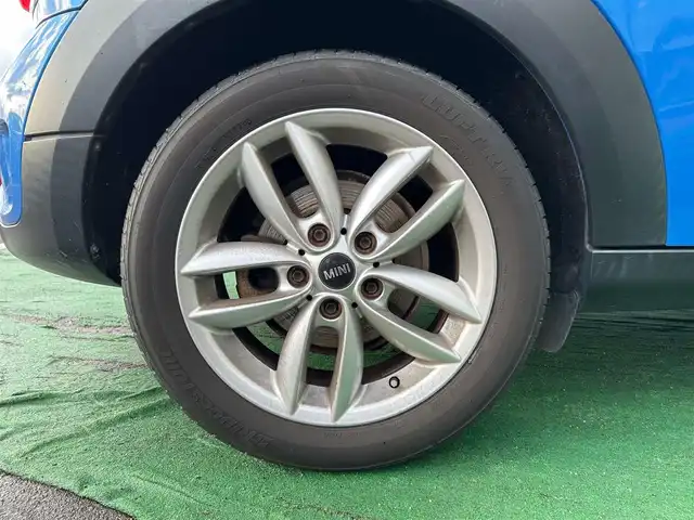 ＭＩＮＩ ミニ クロスオーバー クーパー S 長崎県 2014(平26)年 2.6万km トゥルーブルーM /社外ナビ/（ＡＭ/ＦＭ/CD/DVD/Bluetooth/フルセグTV）//オートライト//スマートキー×２/プッシュスタート//LEDヘッドライト//オートライト//純正フロアマット//盗難防止装置//純正１７インチアルミホイール//社外フロアマット//バックカメラ(モニターにうつらず)