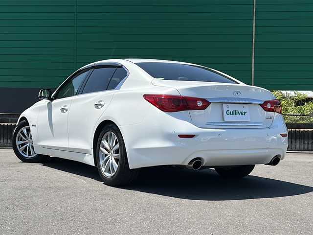 日産 スカイライン ハイブリッド 350GT Type P 茨城県 2014(平26)年 3.8万km クリスタルホワイトパール 純正SDナビ/フルセグTV/Bluetooth/USB入力端子/バックカメラ/全方位カメラ/音声付きパーキングアシスト/追従走行付きクルーズコントロール/横滑り防止装置/衝突被害軽減システム/前後コーナーセンサー/レーンキープアシスト/純正ドライブレコーダー/運転席、助手席パワーシート/純正フロアマット/ラジアルタイヤ付き