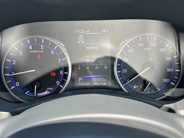 日産 スカイライン ハイブリッド 350GT Type P 茨城県 2014(平26)年 3.8万km クリスタルホワイトパール 純正SDナビ/フルセグTV/Bluetooth/USB入力端子/バックカメラ/全方位カメラ/音声付きパーキングアシスト/追従走行付きクルーズコントロール/横滑り防止装置/衝突被害軽減システム/前後コーナーセンサー/レーンキープアシスト/純正ドライブレコーダー/運転席、助手席パワーシート/純正フロアマット/ラジアルタイヤ付き