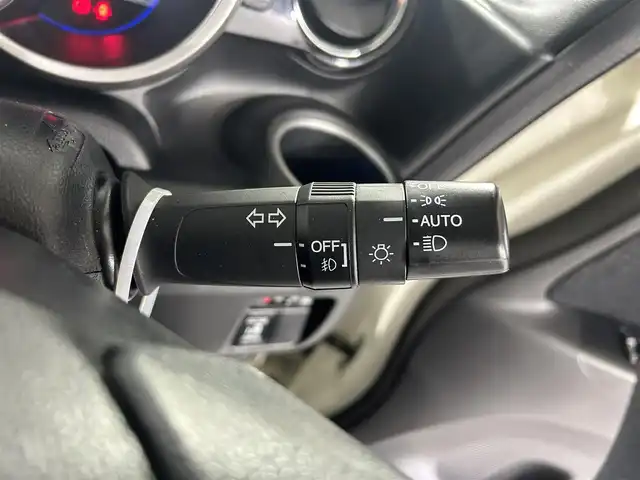 ホンダ Ｎ ＢＯＸ カスタム G Lパッケージ 佐賀県 2016(平28)年 11.8万km プレミアムホワイトパールⅡ 片側パワースライドドア/ビルトインETC/純正HIDヘッドライト/オートライト/フォグライト/ドアバイザー/フロアマット/純正14インチアルミホイール/ISOFIX/ベンチシート/チップアップシート/後席サンシェード/電動格納ミラー/ウインカーミラー/横滑り防止装置/ABS/プッシュスタート/スマートキー
