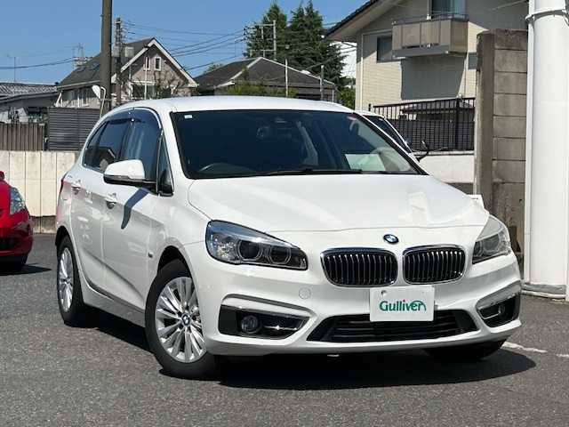 ＢＭＷ ２１８ｉ アクティブツアラー ラグジュアリー 東京都 2017(平29)年 3万km アルピンホワイトⅢ 純正HDDナビ/（TV・AM・FM・CD・DVD・BT）/ALPINEデジタルチューナー/バックカメラ/インテリジェントセーフティー/クルーズコントロール/パワーバックドア/オートハイビーム/本革シート/運転席、助手席パワーシート/シートヒーター/ETC/ドライブレコーダー