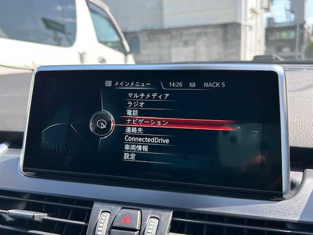 ＢＭＷ ２１８ｉ アクティブツアラー ラグジュアリー 東京都 2017(平29)年 3万km アルピンホワイトⅢ 純正HDDナビ/（TV・AM・FM・CD・DVD・BT）/ALPINEデジタルチューナー/バックカメラ/インテリジェントセーフティー/クルーズコントロール/パワーバックドア/オートハイビーム/本革シート/運転席、助手席パワーシート/シートヒーター/ETC/ドライブレコーダー
