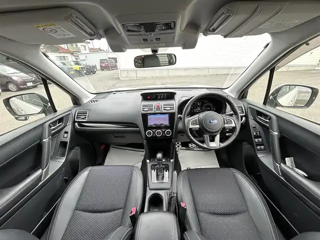 スバル フォレスター S－リミテッド 山形県 2016(平28)年 5.7万km パール 禁煙車/4WD/社外ナビ/・フルセグTV/FM/AM/DVD/Bluetooth/全車速追従機能クルーズコントロール/アイドリングストップ/レーンキープアシスト/AT誤発進抑制制御/車線逸脱警報/衝突被害軽減ブレーキ/横滑り防止装置/盗難防止装置/LEDヘッドライト/オートライト/ハーフレザーシート/パワーシート/シートヒーター/パワーバックドア/ルーフレール/バックカメラ/純正フロアマット/純正ドアバイザー/ETC/保証書/取扱説明書