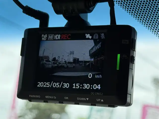 レクサス ＥＳ 300h 千葉県 2021(令3)年 2.9万km ソニッククォーツ サンルーフ/純正SDナビ（AM/FM/CD/DVD/フルセグTV/Bluetooth）/前後バックカメラ/ドライブレコーダー/ビルトインETC2.0/レーダークルーズコントロール/Lexus Safety System/パドルシフト/ステアリングヒーター/レザーシート/前席パワーシート/前席エアシート/前席シートヒーター/電動トランクリッド/LEDヘッドライト/純正フロアマット