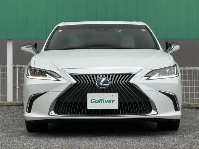 レクサス ＥＳ 300h 千葉県 2021(令3)年 2.9万km ソニッククォーツ サンルーフ/純正SDナビ（AM/FM/CD/DVD/フルセグTV/Bluetooth）/前後バックカメラ/ドライブレコーダー/ビルトインETC2.0/レーダークルーズコントロール/Lexus Safety System/パドルシフト/ステアリングヒーター/レザーシート/前席パワーシート/前席エアシート/前席シートヒーター/電動トランクリッド/LEDヘッドライト/純正フロアマット