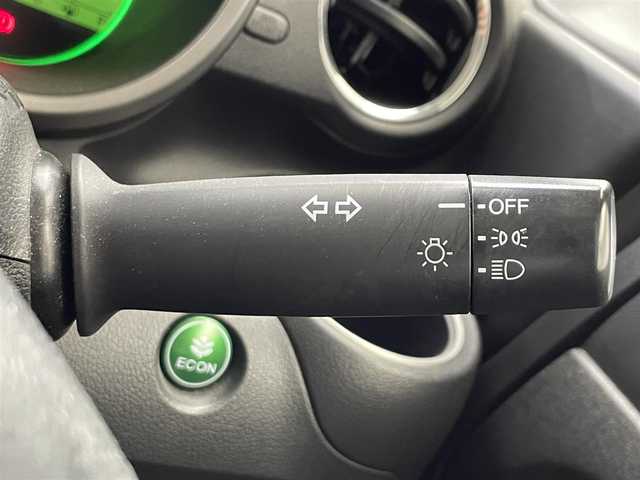 ホンダ Ｎ ＢＯＸ G SSパッケージ 滋賀県 2013(平25)年 6万km クリスタルブラックパール 禁煙車/KENWOODナビ/・ワンセグTV・CD・DVD・USB・AUX/バックカメラ/ETC/両側パワースライドドア/横滑り防止機能/ステアリングスイッチ/オートエアコン/LEDヘッドライト/ヘッドライトレベライザー/電動格納ミラー