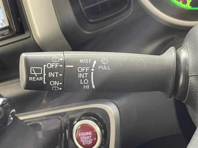 ホンダ Ｎ ＢＯＸ G SSパッケージ 滋賀県 2013(平25)年 6万km クリスタルブラックパール 禁煙車/KENWOODナビ/・ワンセグTV・CD・DVD・USB・AUX/バックカメラ/ETC/両側パワースライドドア/横滑り防止機能/ステアリングスイッチ/オートエアコン/LEDヘッドライト/ヘッドライトレベライザー/電動格納ミラー