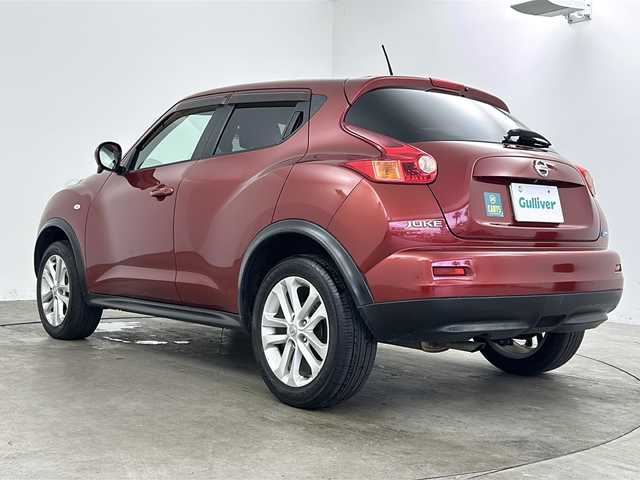 日産 ジューク 15RX 兵庫県 2010(平22)年 7.7万km ラディアントレッド ・純正ナビ&TVBT&CD&DVD&MSV/・ビルトインETC/・HIDオートライト/・純正17インチアルミホイール/・純正フロアマット/・ドアバイザー/・スマートキー/・プッシュスタート/・電動格納ミラー/・保証書/・取扱説明書