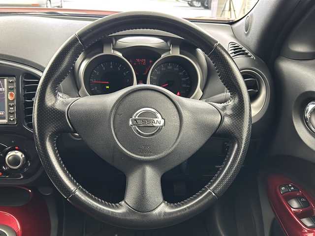 日産 ジューク 15RX 兵庫県 2010(平22)年 7.7万km ラディアントレッド ・純正ナビ&TVBT&CD&DVD&MSV/・ビルトインETC/・HIDオートライト/・純正17インチアルミホイール/・純正フロアマット/・ドアバイザー/・スマートキー/・プッシュスタート/・電動格納ミラー/・保証書/・取扱説明書