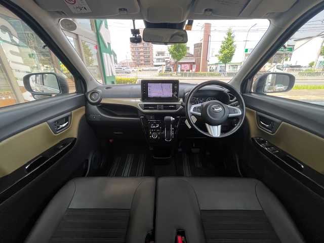 ダイハツ キャスト アクティバ GターボプライムコレSAⅢ 愛知県 2018(平30)年 1.7万km オフビートカーキM /ワンオーナー車/禁煙車//純正メモリナビ【NSZP-X68D】//フルセグTV・Bluetooth・CD・DVD・AM・FM・SD・USB・HDMI//バックカメラ・ETC//ドライブレコーダー(ナビ連動)//LEDヘッドライト//オートライト//オートハイビーム//純正15インチアルミホイール//スマートアシストIII//衝突回避支援ブレーキ//車線逸脱警報//先行車発進お知らせ//衝突警報//誤発進抑制//誤後進抑制//横滑り防止//トラクションコントロール//アイドリングストップ//衝突安全ボディ”TAF”//自動格納ミラー//フロントフォグランプ//プッシュスタート//合皮+ファブリックシート//前席ベンチシート//本革巻きステアリング//ステアリングスイッチ//PWRモード走行//アクセサリーソケット(DC12V 120W)//純正フロアマット//純正バイザー//イモビライザー//スペアキー1本//新車保証書/取扱説明書//ナビ説明書