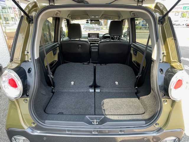 ダイハツ キャスト アクティバ GターボプライムコレSAⅢ 愛知県 2018(平30)年 1.7万km オフビートカーキM /ワンオーナー車/禁煙車//純正メモリナビ【NSZP-X68D】//フルセグTV・Bluetooth・CD・DVD・AM・FM・SD・USB・HDMI//バックカメラ・ETC//ドライブレコーダー(ナビ連動)//LEDヘッドライト//オートライト//オートハイビーム//純正15インチアルミホイール//スマートアシストIII//衝突回避支援ブレーキ//車線逸脱警報//先行車発進お知らせ//衝突警報//誤発進抑制//誤後進抑制//横滑り防止//トラクションコントロール//アイドリングストップ//衝突安全ボディ”TAF”//自動格納ミラー//フロントフォグランプ//プッシュスタート//合皮+ファブリックシート//前席ベンチシート//本革巻きステアリング//ステアリングスイッチ//PWRモード走行//アクセサリーソケット(DC12V 120W)//純正フロアマット//純正バイザー//イモビライザー//スペアキー1本//新車保証書/取扱説明書//ナビ説明書