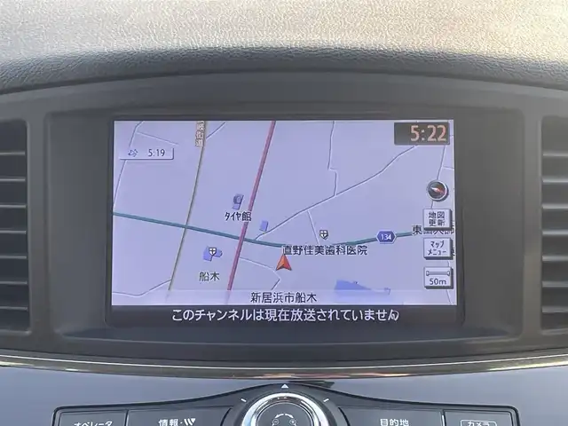 日産 エルグランド 250ハイウェイスター 愛媛県 2015(平27)年 6.4万km ファントムブラック 純正ナビ（Bluetooth/CD/DVD/AUX/フルセグTV)/リアエンターテインメント/バックカメラ/ビルドインETC/前方ドライブレコーダー/両側パワースライドドア/ハーフレザーシート/オットマン/100V充電/クルーズコントロール/純正18インチアルミホイール/純正フロアマット/純正ドアバイザー/LEDヘッドライト/フォグランプ/ABS/横滑り防止装置