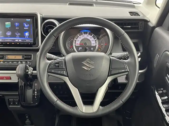 スズキ スペーシア カスタム HYBRID XS 福井県 2017(平29)年 4.7万km ピュアホワイトP 純正8インチSDナビ 　型式：CN-RZ83/（FM/AM/BT/CD/DVD/Ipod/SD)/4WD　/全方位カメラ  /シートヒーター /両側パワースライドドア /スペアキー /純正アルミホイール /フロントフォグ /前後コーナーセンサー /LEDヘッドライト /ABS/横滑り防止装置/レーンキープアシスト/オートライト/プリクラッシュセーフティ