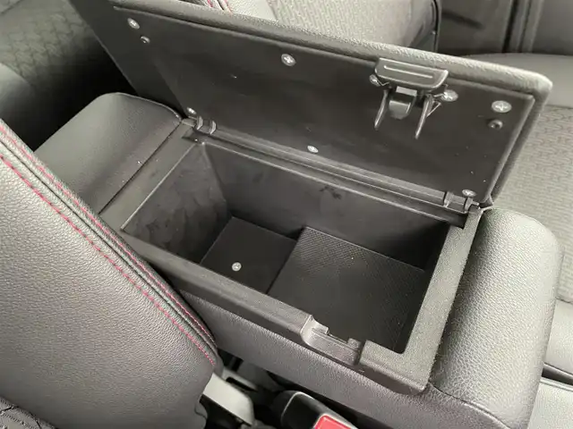 スズキ スペーシア カスタム HYBRID XS 福井県 2017(平29)年 4.7万km ピュアホワイトP 純正8インチSDナビ 　型式：CN-RZ83/（FM/AM/BT/CD/DVD/Ipod/SD)/4WD　/全方位カメラ  /シートヒーター /両側パワースライドドア /スペアキー /純正アルミホイール /フロントフォグ /前後コーナーセンサー /LEDヘッドライト /ABS/横滑り防止装置/レーンキープアシスト/オートライト/プリクラッシュセーフティ