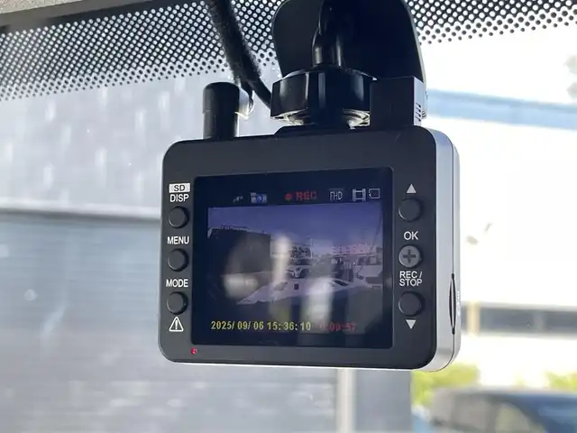 クライスラー・ジープ ラングラー アンリミテッド サハラ 三重県 2020(令2)年 3.6万km ブライトホワイトクリアコート ＡＣＣ/衝突軽減ブレーキ/ブラックレザーシート/シートヒーター/ステアリングヒーター/純正ナビ/バックカメラ/サイド・フロントカメラ/ＬＥＤヘッドライト/オートライト/ＡｐｐｌｅＣａｒＰｌａｙ/ＥＴＣ