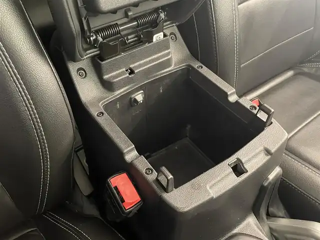 クライスラー・ジープ ラングラー アンリミテッド サハラ 岡山県 2020(令2)年 3.6万km ブライトホワイトクリアコート アダプティブクルーズコントロール/ブラインドスポットモニター/リアクロスパスディテクション/自動ブレーキ/パークアシスト/ブラックレザーシート/シートヒーター/ステアリングヒーター/純正ナビ/フルセグTV/アルパイン製９スピーカー/ＬＥＤヘッドライト/ＬＥＤフロントフォグ/オートライト/ＡｐｐｌｅＣａｒＰｌａｙ/Bluetooth/ＥＴＣ/社外サイドステップ