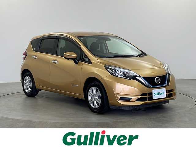 日産 ノート e－パワー X 栃木県 2017(平29)年 1.9万km ギャラクシーゴールド 純正ナビ （MM317D-W）/　フルセグTV/DVD/Bluetooth/デジタルインナーミラー/インテリジェントエマージェンシーブレーキ/レーダークルーズコントロール/全周囲カメラ/コーナーセンサー/ドライブレコーダー/AUTOライト/ETC