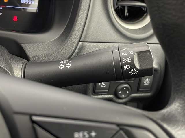 日産 ノート e－パワー X 栃木県 2017(平29)年 1.9万km ギャラクシーゴールド 純正ナビ （MM317D-W）/　フルセグTV/DVD/Bluetooth/デジタルインナーミラー/インテリジェントエマージェンシーブレーキ/レーダークルーズコントロール/全周囲カメラ/コーナーセンサー/ドライブレコーダー/AUTOライト/ETC