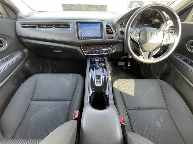 ホンダ ヴェゼル ハイブリッド X 神奈川県 2014(平26)年 14.8万km ホワイトオーキッドパール 【(株)IDOMが運営する【じしゃロン相模原店】の自社ローン対象車両になります。こちらは現金ご利用時の価格です。自社ローンご希望の方は別途その旨お申付け下さい。】/純正メモリナビ／Ｂｌｕｅｔｏｏｔｈ／ワンセグＴＶ／ＣＤ/バックカメラ/ＥＴＣ/スマートキー/プッシュエンジンスタート/前方ドライブレコーダー/オートライト/ＨＩＤ/パドルシフト/純正アルミホイール