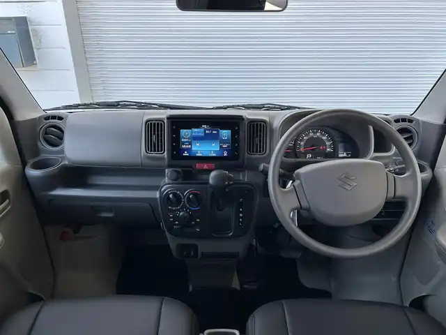 スズキ エブリイ JOIN 高知県 2024(令6)年 0.7万km グレー 社外ディスプレイオーディオ/バックカメラ/Bluetooth・USB接続/プッシュスタート/スマートキー/シートヒーター/オートライト/コーナーセンサー/衝突軽減ブレーキ/レーンアシスト/革調シートカバー/アイドリングストップ/オーバーヘッドコンソール/ドアバイザー/電動格納ミラー