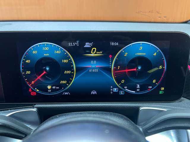 メルセデス・ベンツ ＧＬＢ２００ｄ AMGライン 千葉県 2020(令2)年 6.2万km コスモスブラック パノラマＳＲ　/１オーナー　/純正ナビ　/３６０°カメラ　/ＡＣＣ　/ＢＳＭ　/シートヒーター　/パワーシート　/ＬＥＤヘッドライト　/ハイビームアシスト　/電動リアゲート　/パーキングアシスト　/アンビエントライト