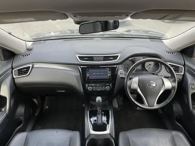 日産 エクストレイル 20X エマージェンシーブレーキ 道央・札幌 2017(平29)年 9万km ダイヤモンドブラック ４WD/純正SDナビ/DVD/SD/BT/AUX/エマージェンシーブレーキ/横滑り防止装置/ダウンヒルアシストコントロール/クリアランスソナー/バックカメラ/ビルトインETC/ECOMODE/前席シートヒーター/レザーシート/革巻きステアリング/ステアリングリモコン/プッシュスタート/スマートキー/LEDヘッドライト/オートライト/フォグランプ/電動格納ミラー/ウィンカーミラー/純正フロアマット/ドアバイザー