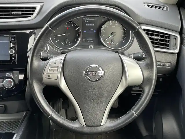 日産 エクストレイル 20X エマージェンシーブレーキ 道央・札幌 2017(平29)年 9万km ダイヤモンドブラック ４WD/純正SDナビ/DVD/SD/BT/AUX/エマージェンシーブレーキ/横滑り防止装置/ダウンヒルアシストコントロール/クリアランスソナー/バックカメラ/ビルトインETC/ECOMODE/前席シートヒーター/レザーシート/革巻きステアリング/ステアリングリモコン/プッシュスタート/スマートキー/LEDヘッドライト/オートライト/フォグランプ/電動格納ミラー/ウィンカーミラー/純正フロアマット/ドアバイザー