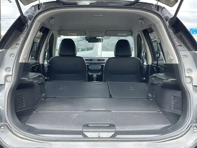 日産 エクストレイル 20X エマージェンシーブレーキ 道央・札幌 2017(平29)年 9万km ダイヤモンドブラック ４WD/純正SDナビ/DVD/SD/BT/AUX/エマージェンシーブレーキ/横滑り防止装置/ダウンヒルアシストコントロール/クリアランスソナー/バックカメラ/ビルトインETC/ECOMODE/前席シートヒーター/レザーシート/革巻きステアリング/ステアリングリモコン/プッシュスタート/スマートキー/LEDヘッドライト/オートライト/フォグランプ/電動格納ミラー/ウィンカーミラー/純正フロアマット/ドアバイザー