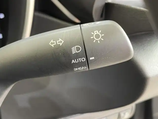 トヨタ カローラ スポーツ ハイブリッドG 岩手県 2023(令5)年 0.9万km グレーメタリック メーカーオプション10.5インチディスプレイオーディオ(ナビ/フルセグTV/USB(C端子入力)/AppleCarPlay/AndroidAuto/ミラキャスト)/トヨタセーフティセンス/プリクラッシュセーフティ/レーダークルーズコントロール/レーントレーシングアシスト/プロアクティブドライビングアシスト/オートマチックハイビーム/ドライバー異常時対応システム/ロードサインアシスト/メーカーオプションブラインドスポットモニター・安心降車アシスト/クリアランスソナー/パーキングサポートブレーキ/横滑り防止装置/メーカーオプション快適温熱シート/ブレーキホールド/録画機能付きバックガイドモニター/純正ドライブレコーダー/ETC2.0/応急用スペアタイヤ/デッキボード/LEDヘッドランプ/純正16インチアルミホイール