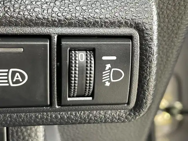 トヨタ カローラ スポーツ ハイブリッドG 岩手県 2023(令5)年 0.9万km グレーメタリック メーカーオプション10.5インチディスプレイオーディオ(ナビ/フルセグTV/USB(C端子入力)/AppleCarPlay/AndroidAuto/ミラキャスト)/トヨタセーフティセンス/プリクラッシュセーフティ/レーダークルーズコントロール/レーントレーシングアシスト/プロアクティブドライビングアシスト/オートマチックハイビーム/ドライバー異常時対応システム/ロードサインアシスト/メーカーオプションブラインドスポットモニター・安心降車アシスト/クリアランスソナー/パーキングサポートブレーキ/横滑り防止装置/メーカーオプション快適温熱シート/ブレーキホールド/録画機能付きバックガイドモニター/純正ドライブレコーダー/ETC2.0/応急用スペアタイヤ/デッキボード/LEDヘッドランプ/純正16インチアルミホイール