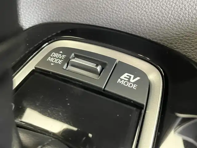 トヨタ カローラ スポーツ ハイブリッドG 岩手県 2023(令5)年 0.9万km グレーメタリック メーカーオプション10.5インチディスプレイオーディオ(ナビ/フルセグTV/USB(C端子入力)/AppleCarPlay/AndroidAuto/ミラキャスト)/トヨタセーフティセンス/プリクラッシュセーフティ/レーダークルーズコントロール/レーントレーシングアシスト/プロアクティブドライビングアシスト/オートマチックハイビーム/ドライバー異常時対応システム/ロードサインアシスト/メーカーオプションブラインドスポットモニター・安心降車アシスト/クリアランスソナー/パーキングサポートブレーキ/横滑り防止装置/メーカーオプション快適温熱シート/ブレーキホールド/録画機能付きバックガイドモニター/純正ドライブレコーダー/ETC2.0/応急用スペアタイヤ/デッキボード/LEDヘッドランプ/純正16インチアルミホイール