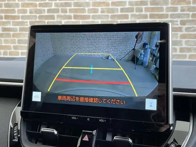 トヨタ カローラ スポーツ ハイブリッドG 岩手県 2023(令5)年 0.9万km グレーメタリック メーカーオプション10.5インチディスプレイオーディオ(ナビ/フルセグTV/USB(C端子入力)/AppleCarPlay/AndroidAuto/ミラキャスト)/トヨタセーフティセンス/プリクラッシュセーフティ/レーダークルーズコントロール/レーントレーシングアシスト/プロアクティブドライビングアシスト/オートマチックハイビーム/ドライバー異常時対応システム/ロードサインアシスト/メーカーオプションブラインドスポットモニター・安心降車アシスト/クリアランスソナー/パーキングサポートブレーキ/横滑り防止装置/メーカーオプション快適温熱シート/ブレーキホールド/録画機能付きバックガイドモニター/純正ドライブレコーダー/ETC2.0/応急用スペアタイヤ/デッキボード/LEDヘッドランプ/純正16インチアルミホイール
