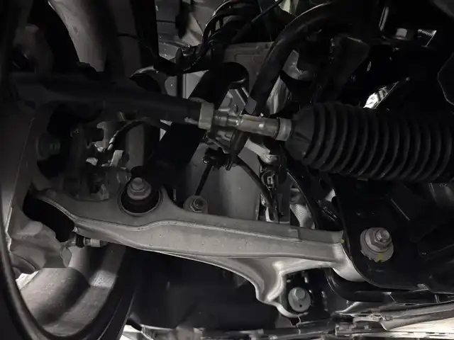 マツダ ロードスター S レザーパッケージ Vセレクション 三重県 2024(令6)年 0.5万km ディープクリスタルブルーマイカ プレミアムガソリン/FR/6F/純正 8.8インチナビ/（FM/AM/Bluetooth/USB/Amazon Alexa/CarPlay/AndroidAuto/TV）/バックカメラ/BOSEサウンドシステム（9スピーカー/AUDIOPILOT2）/ドライブレコーダー 前方/ビルトイン ETC（助手席シート背面）/i-ACTIVSENSE/運転支援/・標識連動車速設定（レーダークルコン連動対応）/・交通標識認識システム/・速度標識警報/・マツダレーダークルーズコントロール（MRCC）/リスク警報/・後側方車両接近検知（RCTA）/・車線逸脱警報（LDWS）/・ブラインドスポットモニタリング（BSM）/・降車時警告/事故回避支援/・ディスタンス＆スピードアラート/・スマートブレーキサポート（前進・後進）/ドライバーアテンションアラート/・疲労・注意力低下警報/装備/・ナッパレザーシート（色：スポーツタン）/・シートヒーター（D/N）/・オートエアコン/・オートライト/・アダプティブLEDヘッドライト/・オートワイパー/・ステアリングスイッチ/・プッシュスタート/・純正16inAW/・入力用USB type-Cジャックx2/・クロス（布）ルーフ：ベージュ色/など