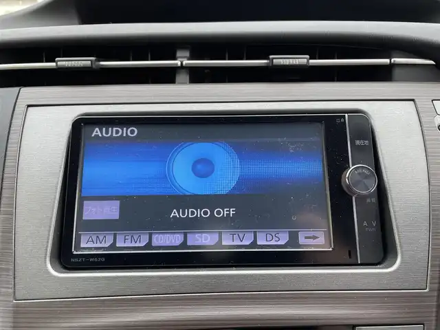 トヨタ プリウス S 長野県 2013(平25)年 6.8万km ブラック 純正ナビ(AM/FM/BT/TV/DVD)/プッシュスタート/フルセグテレビ/ナックカメラ/ETC/スペアキー/純正フロアマット/ABS/横滑り防止装置/オートライト