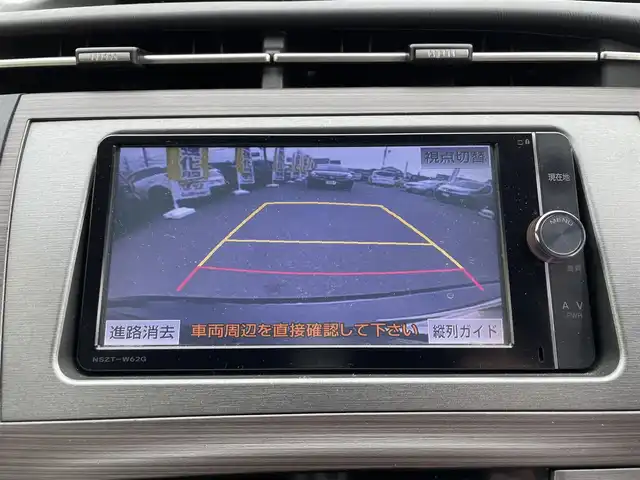 トヨタ プリウス S 長野県 2013(平25)年 6.8万km ブラック 純正ナビ(AM/FM/BT/TV/DVD)/プッシュスタート/フルセグテレビ/ナックカメラ/ETC/スペアキー/純正フロアマット/ABS/横滑り防止装置/オートライト