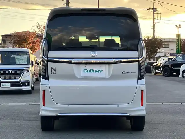 ホンダ Ｎ ＢＯＸ カスタム L ターボ 静岡県 2021(令3)年 3.4万km プラチナホワイトパール 純正8インチナビ（CD/DVD/BT/フルセグ）/バックカメラ/D席N席シートヒーター/パドルシフト/エンジンスタートボタン/パワーステアリング/パワーウィンドウ/アイドリングストップ/スマートキー/オートエアコン/レーダークルーズコントロール/USB入力端子/ETC/純正フロアマット/純正アルミホイール/ベンチシート/ハーフレザーシート/両側パワースライドドア/ABS/横滑り防止装置/コーナーセンサー/レーンキープアシスト/盗難防止装置/オートライト/オートマチックハイビーム/LEDヘッドライト/W+サイドエアバッグ/カーテンエアバッグ/衝突軽減システム