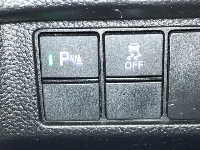 ホンダ Ｎ ＢＯＸ カスタム L ターボ 静岡県 2021(令3)年 3.4万km プラチナホワイトパール 純正8インチナビ（CD/DVD/BT/フルセグ）/バックカメラ/D席N席シートヒーター/パドルシフト/エンジンスタートボタン/パワーステアリング/パワーウィンドウ/アイドリングストップ/スマートキー/オートエアコン/レーダークルーズコントロール/USB入力端子/ETC/純正フロアマット/純正アルミホイール/ベンチシート/ハーフレザーシート/両側パワースライドドア/ABS/横滑り防止装置/コーナーセンサー/レーンキープアシスト/盗難防止装置/オートライト/オートマチックハイビーム/LEDヘッドライト/W+サイドエアバッグ/カーテンエアバッグ/衝突軽減システム