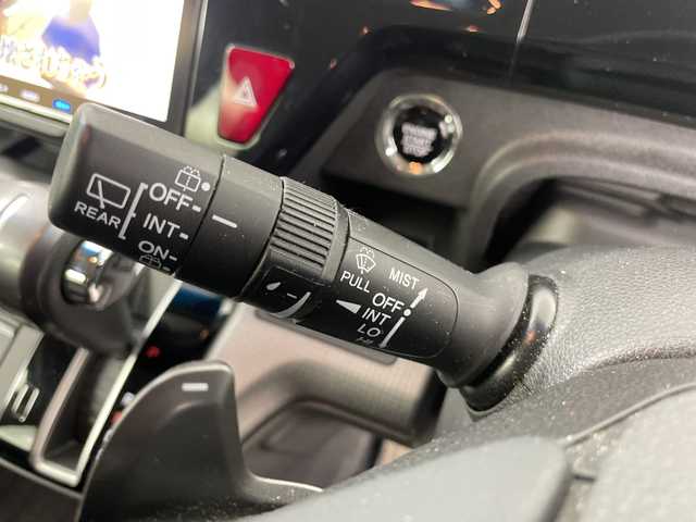 ホンダ ステップワゴン スパーダ ホンダセンシング 道央・札幌 2019(平31)年 8.6万km スーパープラチナメタリック ・４WD/ホンダセンシング/・衝突軽減ブレーキ〈CMBS〉/・LKAS〈車線維持支援システム〉/・レーダークルーズコントロール/・純正9インチインターナビ/・DVD.CD.SD.BT.フルセグ/・マルチビューカメラシステム/・両側パワースライドドア/・リアドアわくわくゲート/・フロントワイパーデアイサー/・LEDライト/オートハイビーム/・ミラーヒーター/・ビルとインETC/・スタッドレスタイヤ積込み有/・スマートキーｘ２