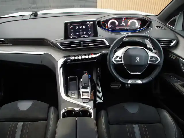 プジョー ３００８ GT ブルー HDi 埼玉県 2021(令3)年 4.5万km パール ワンオーナー/ブラックハーフレザーシート/アダプティブクルーズコントロール/CarPlay/パークセンサー/ブラインドスポットモニター/サイド/バックカメラ/ルームミラー内臓サイドカメラ/純正ディスプレイオーディオ/ETC/シートヒーター/ワイヤレス充電/LEDヘッドライト/シートポジションメモリー機能